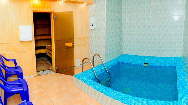 Мини-бассейн в сауне санатория Виктория в Кисловодске