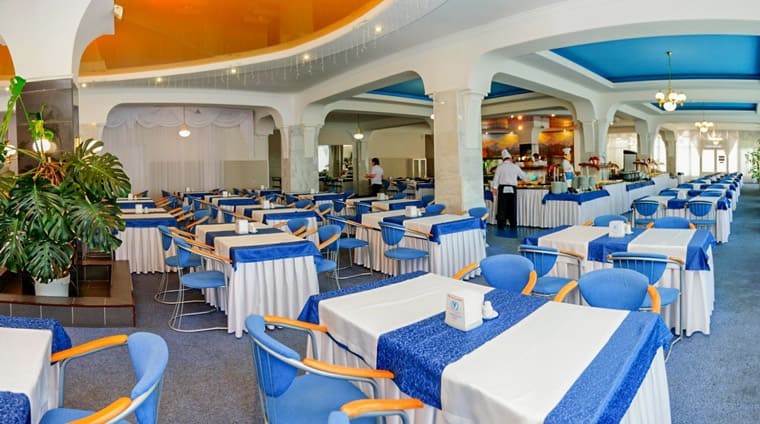 Обеденный зал Сапфир