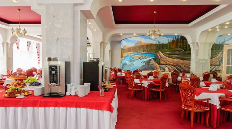 Обеденный зал Сапфир