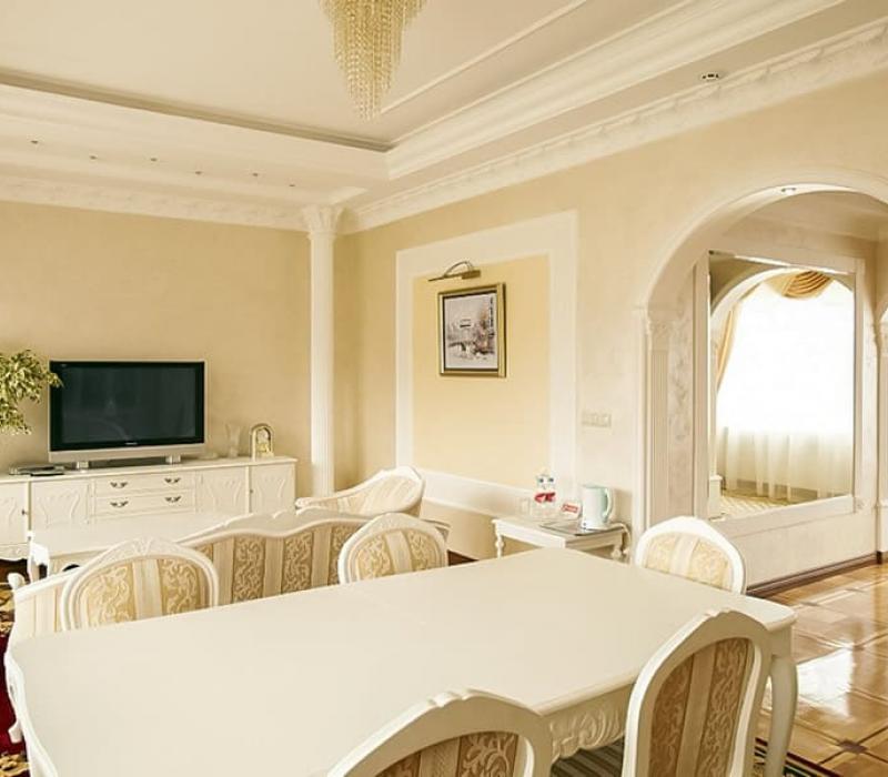 2 местный 3 комнатный Сюит, Центральный корпус. Санаторий Дубовая роща. Железноводск