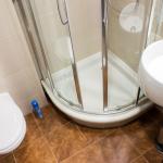 Ванная комната в 2 местном 1 комнатном Стандарте санатория Плаза СПА в Железноводске