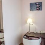 Рабочее место в 2 местном 1 комнатном Студия санатория Плаза СПА в Железноводске