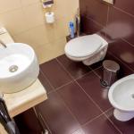 Совмещенный санузел с ванной в 2 местном 2 комнатном Люксе санатория Плаза СПА в Железноводске