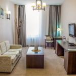 Гостиная в 2 местном 2 комнатном Люксе Семейном санатория Плаза СПА в Железноводске