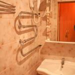 Оснащение санузла номера 2 местный 2 комнатный 1 категории 9 и 2 этажи, Корпус 4 санатория Димитрова. Кисловодск