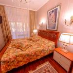 Спальня номера 2 местные 3 комнатные Апартаменты санатория Вилла Арнест в Кисловодске
