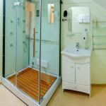 Ванная комната 2 местного 2 комнатного Люкса, Коттедж «Любовь» в санатории Вилла Арнест. Кисловодск